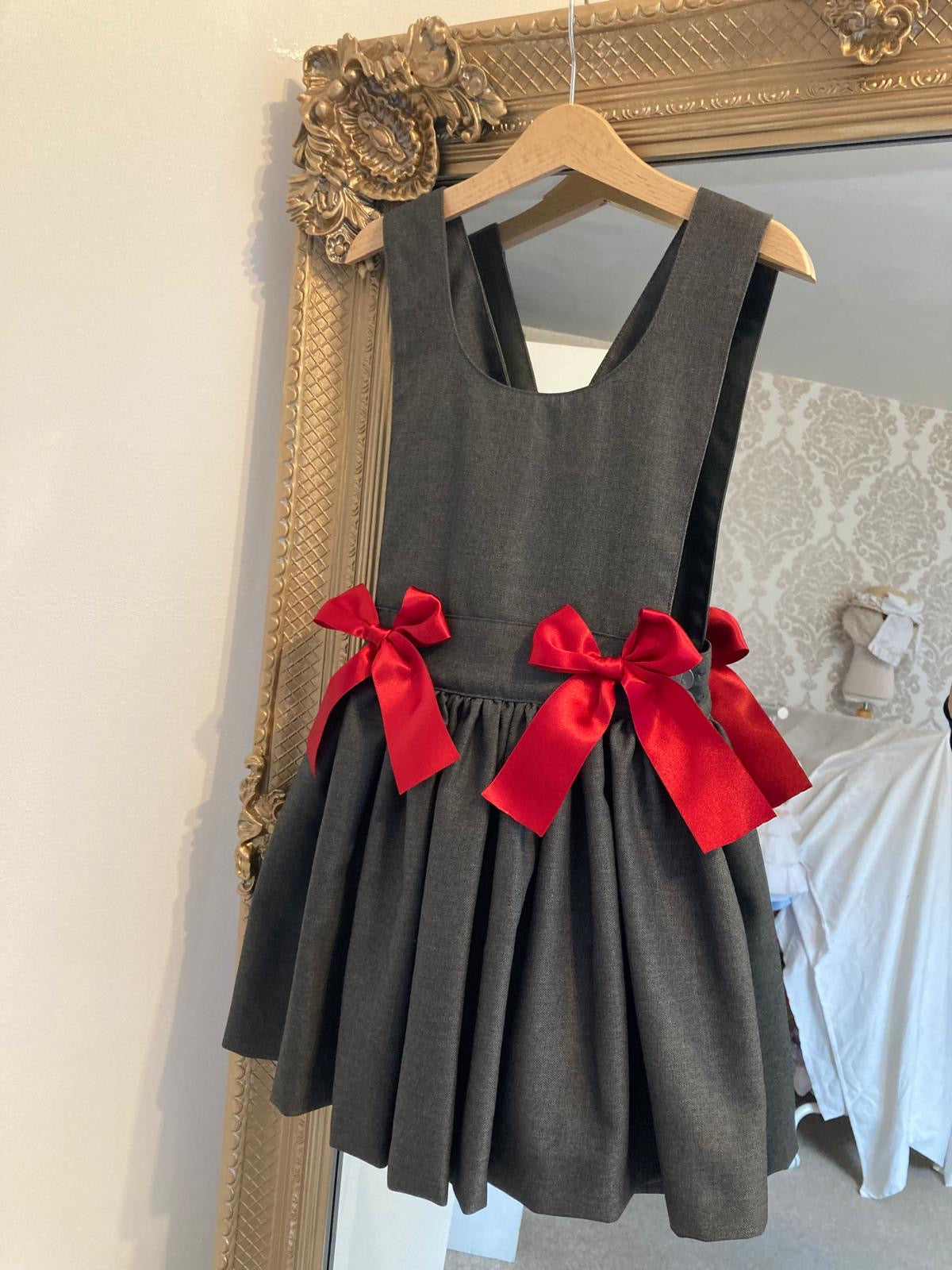 RB Ana pinafore