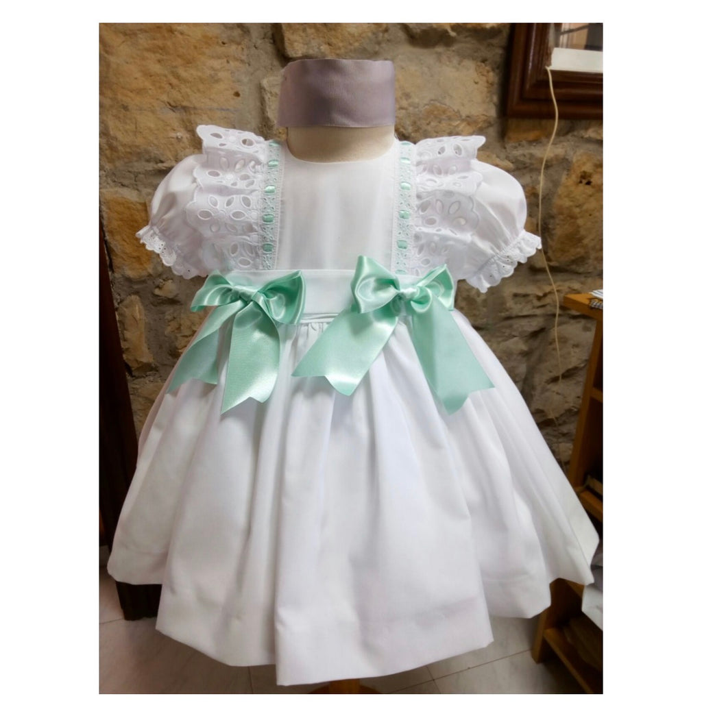 RB White dress mint