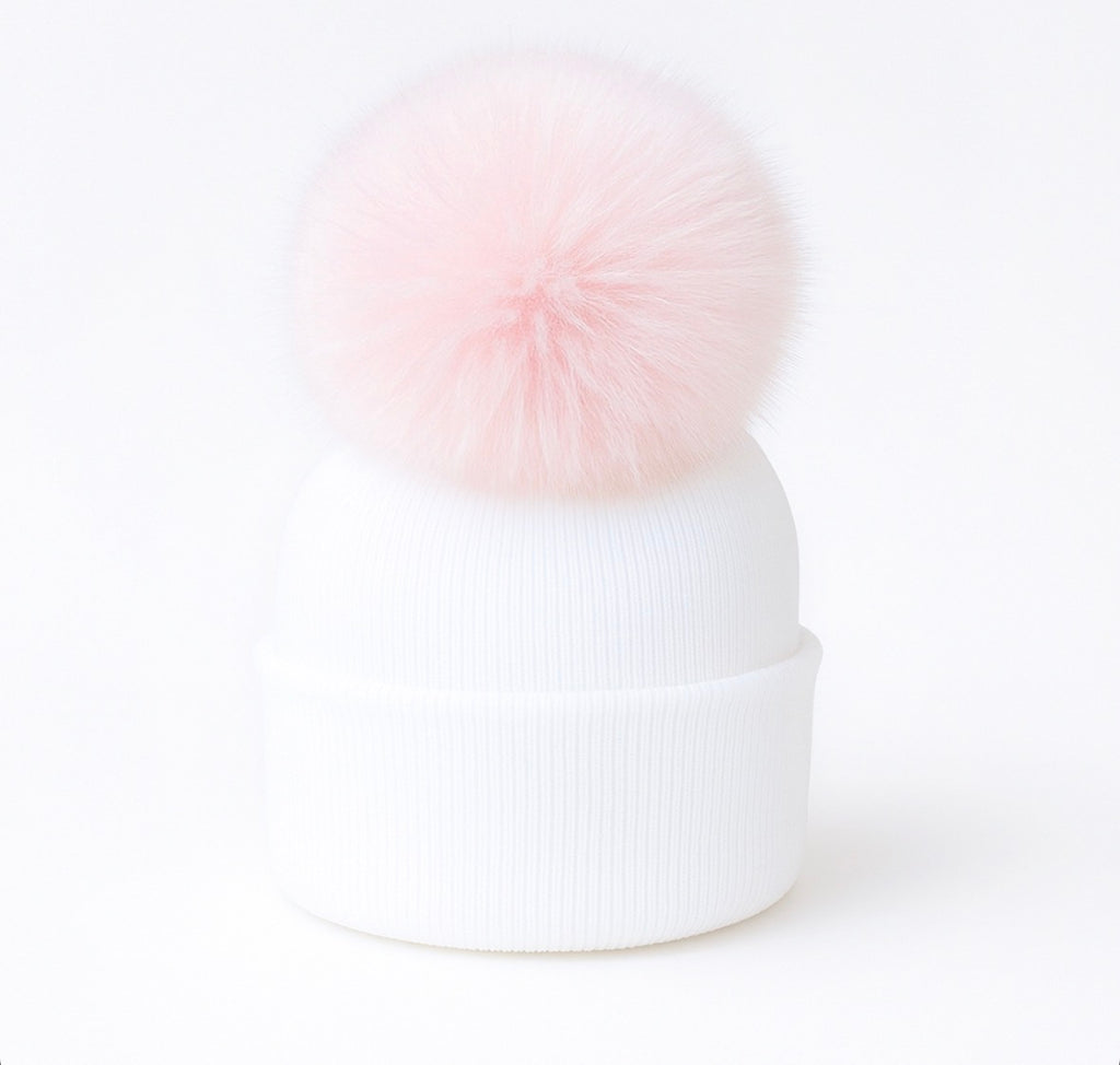 Single pom Pom hat
