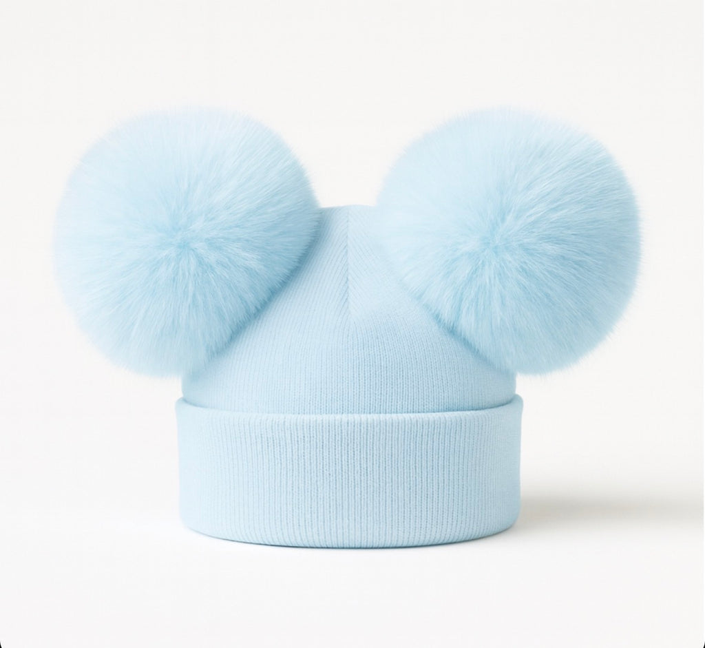 Double pom Pom hat