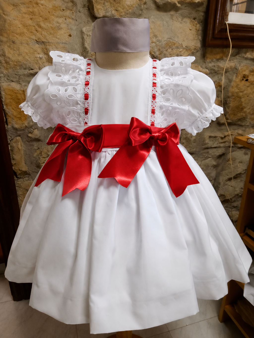 RB White dress red