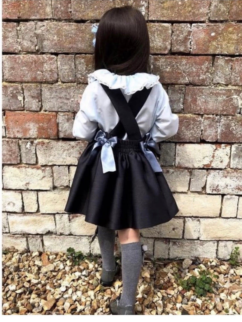 RB Ana pinafore