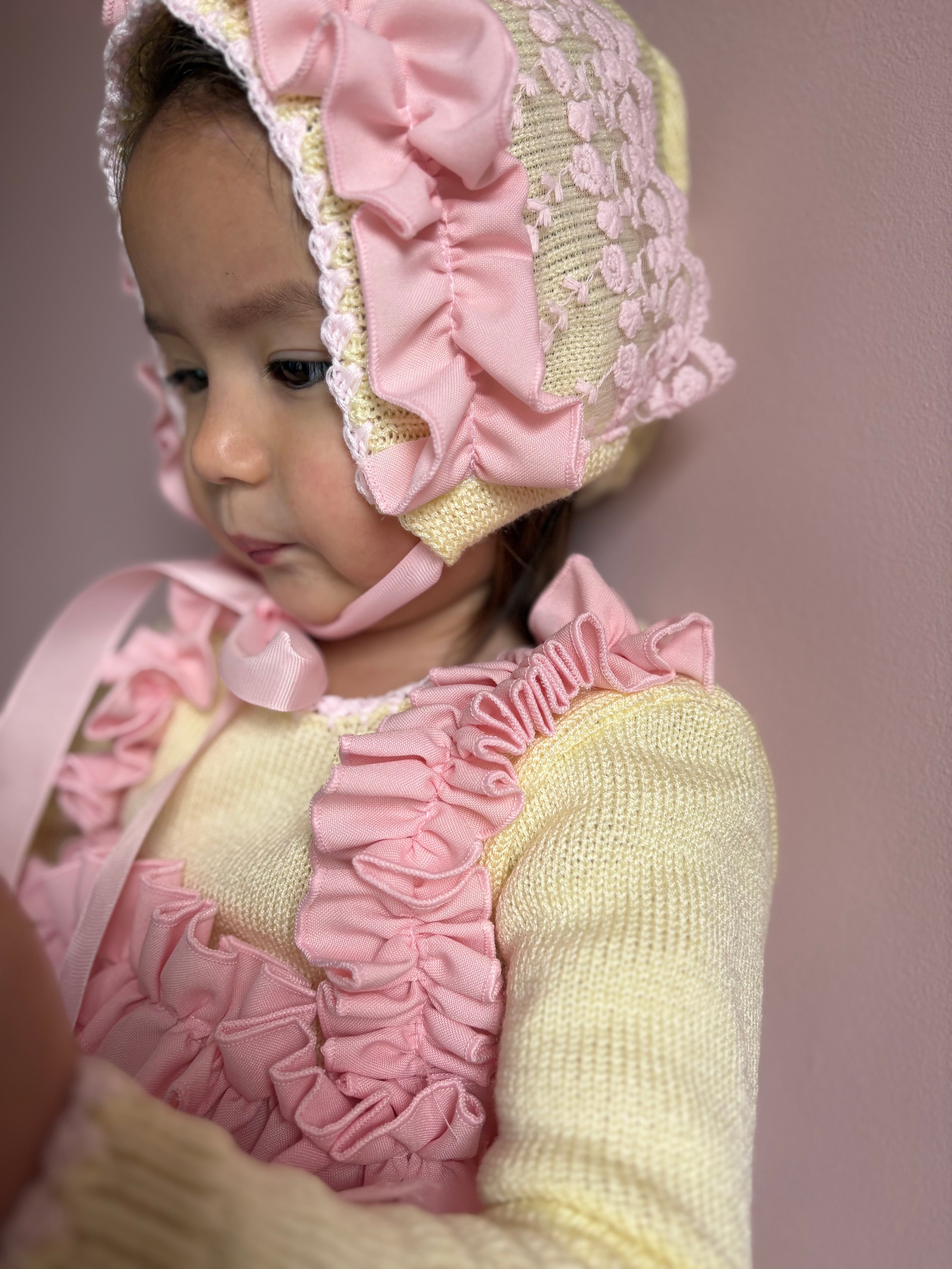 Baby knitted Ela yellow and pink set