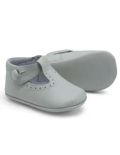 Boys pram shoes t bar