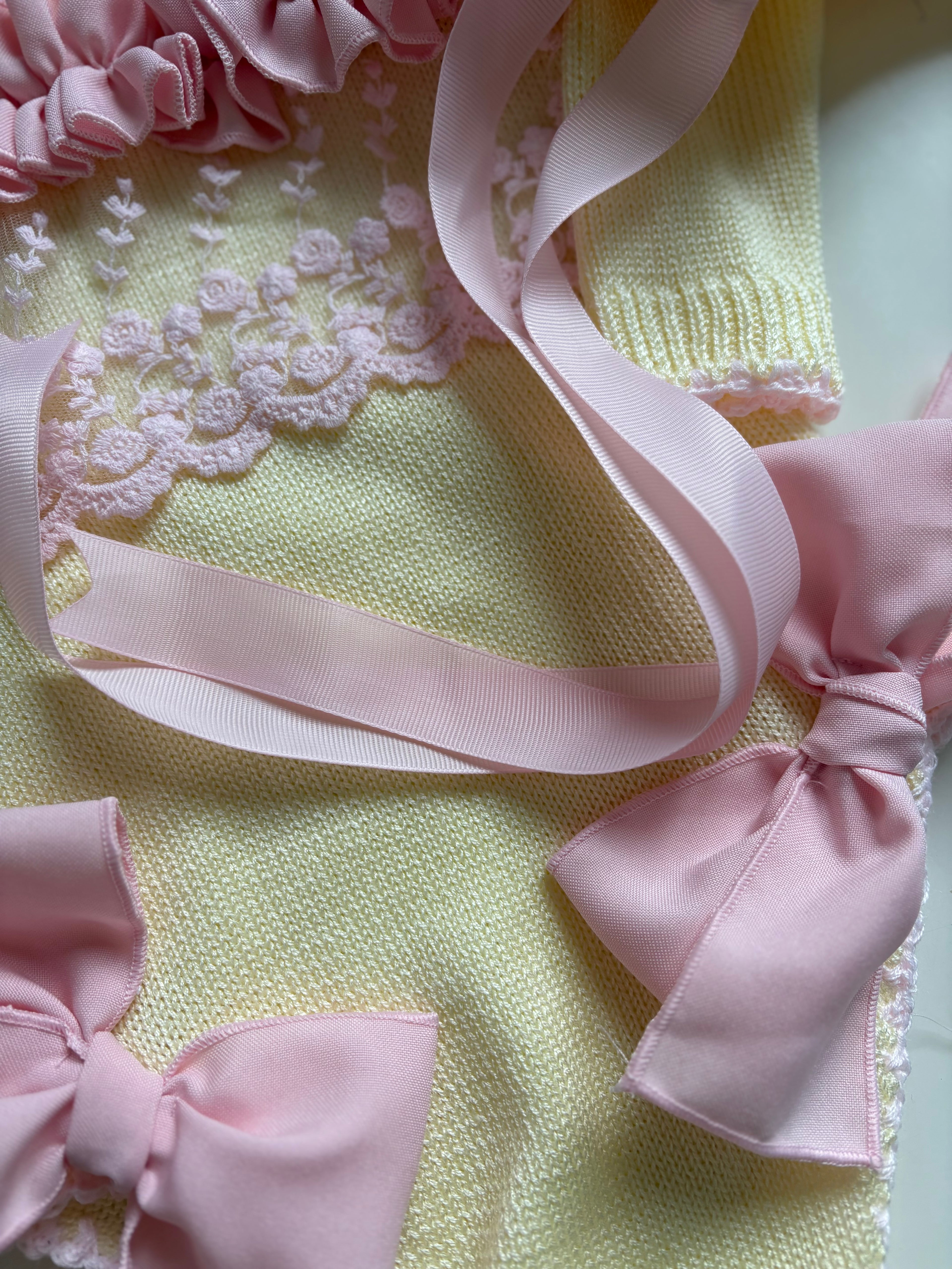 Baby knitted Ela yellow and pink set